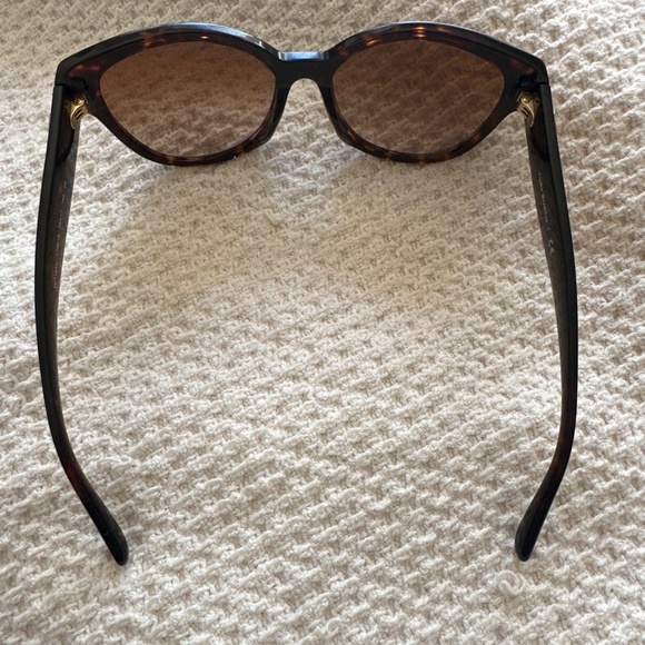 Tory Burch sunglasses - Picture 2 of 3